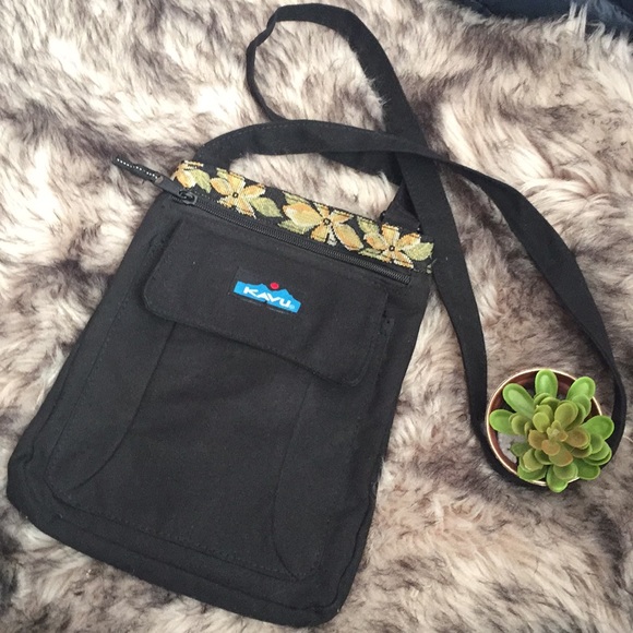kavu canvas crossbody bag